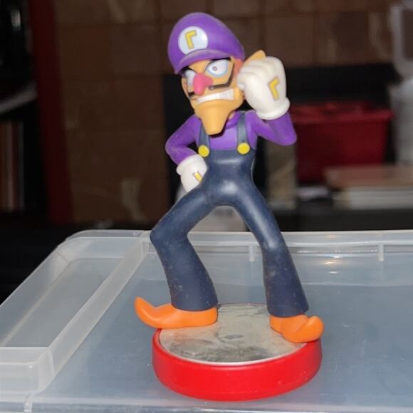 WALUIGI amiibo (SM Series) - Nintendo - Picture 8 of 9